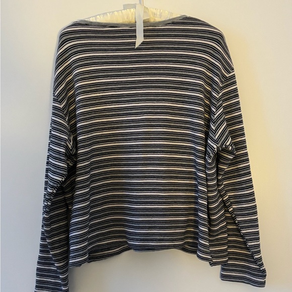 VINTAGE 90s Faded Glory Striped Long Sleeve Ribbed Knit Cropped Boxy V-Neck Top - Picture 3 of 8
